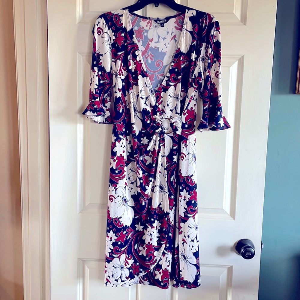 Cute red white and blue dress size 8